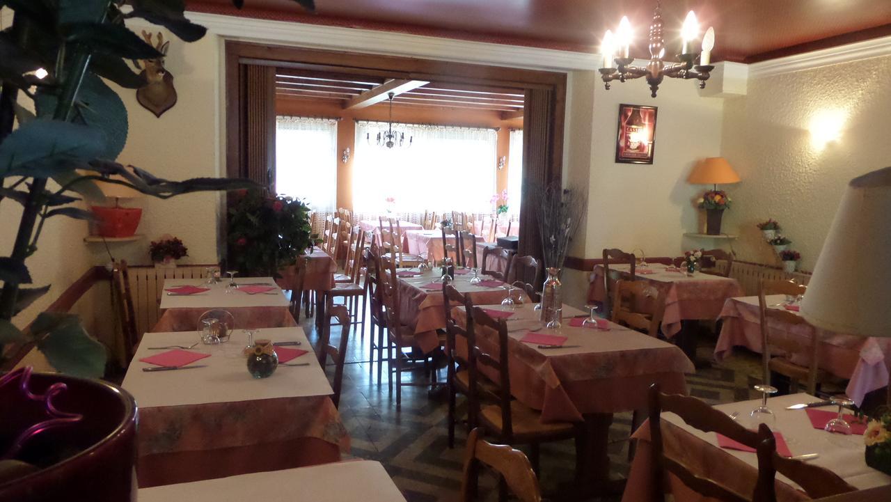 Hotel Restaurant La Renaissance Saint-Cirgues-en-Montagne Экстерьер фото